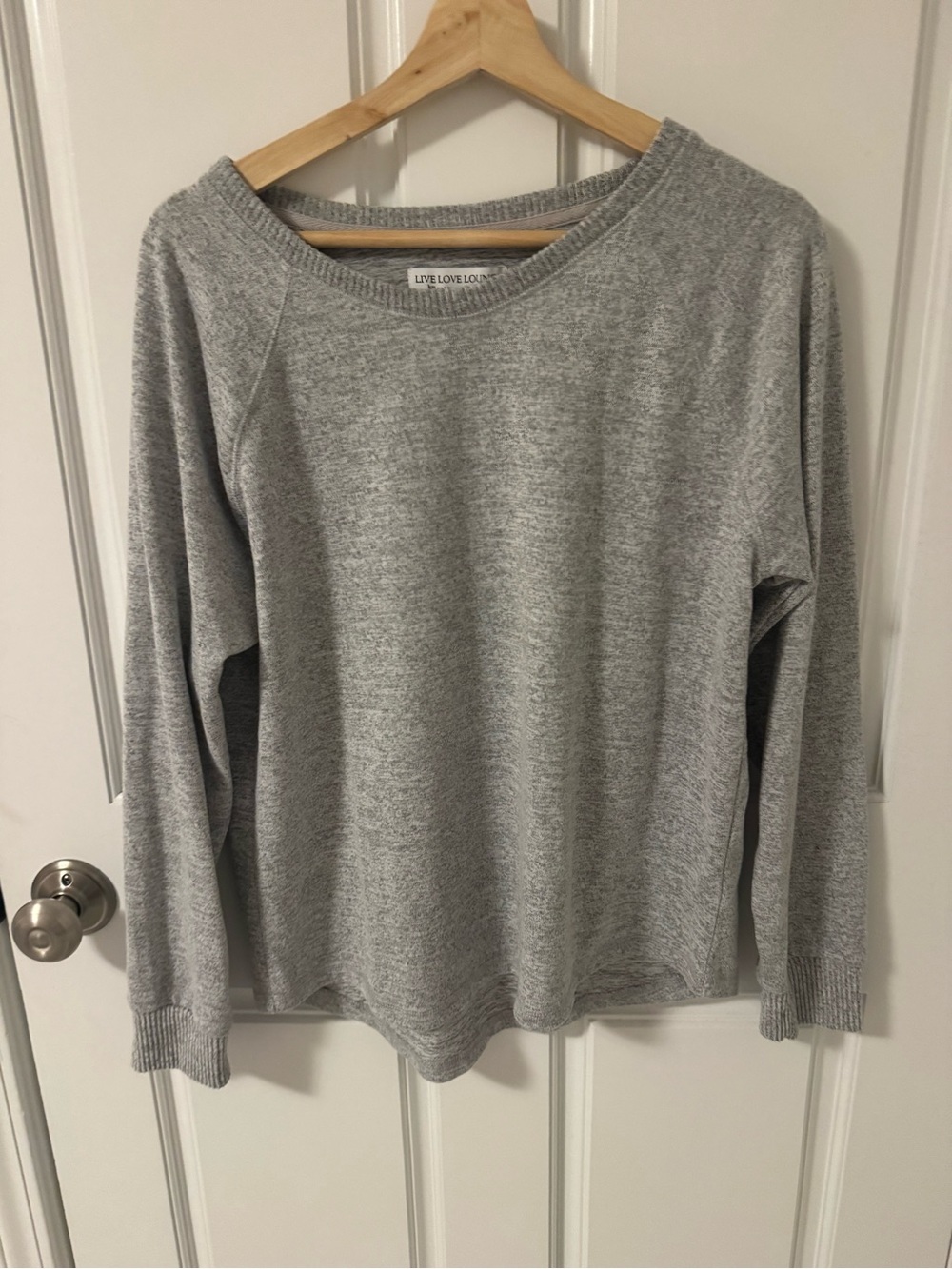 Karen Neuburger Heather Gray Long Sleeve Pullover Sweatshirt